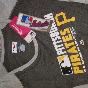 Womens Pirates shirt